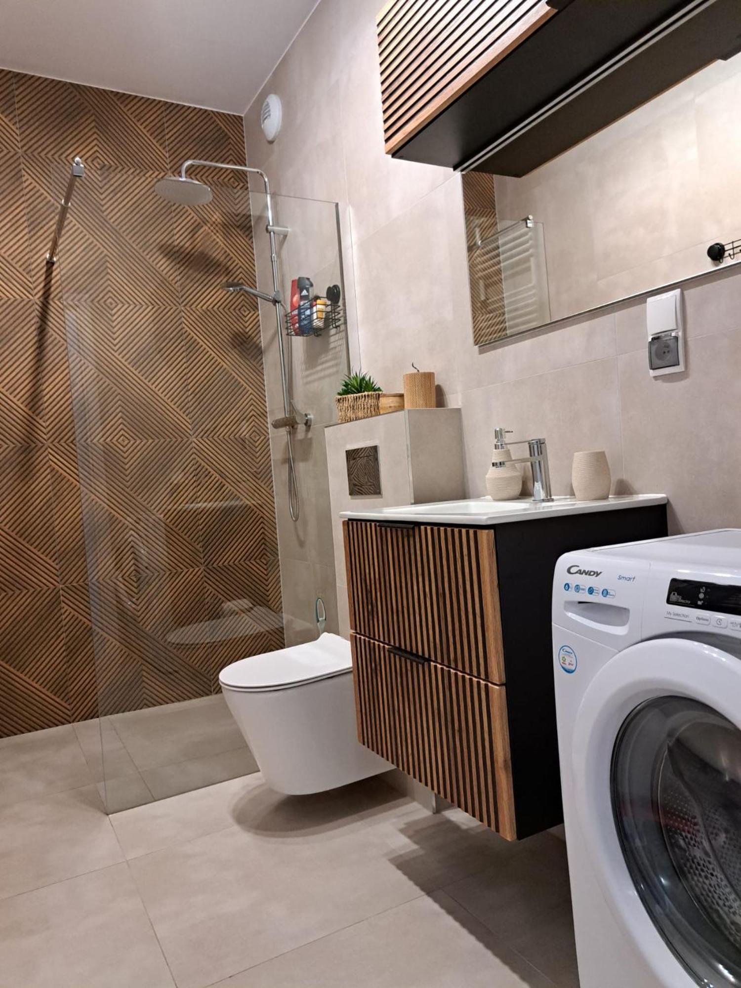 Apartament Lilla 2 Jelenia Góra Esterno foto